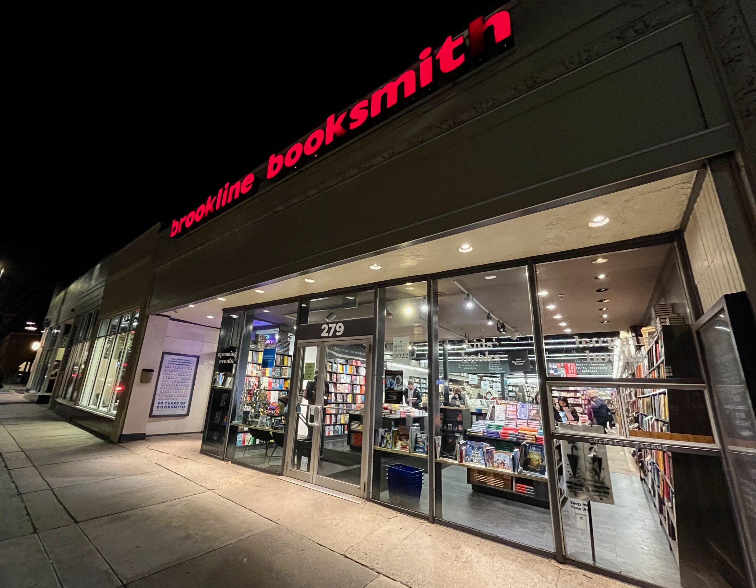 Visiting Brookline Booksmith in Boston, Massachusetts Erica Robyn Reads